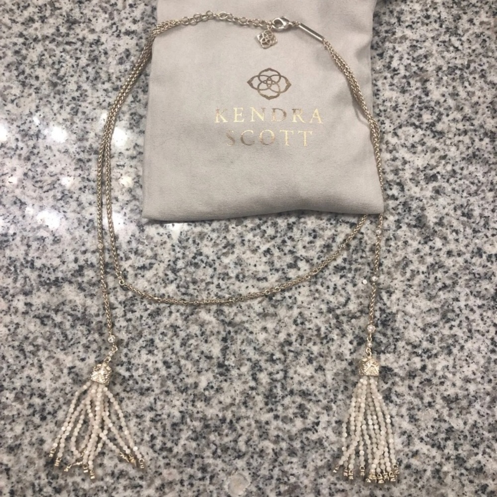 Kendra Scott Necklace